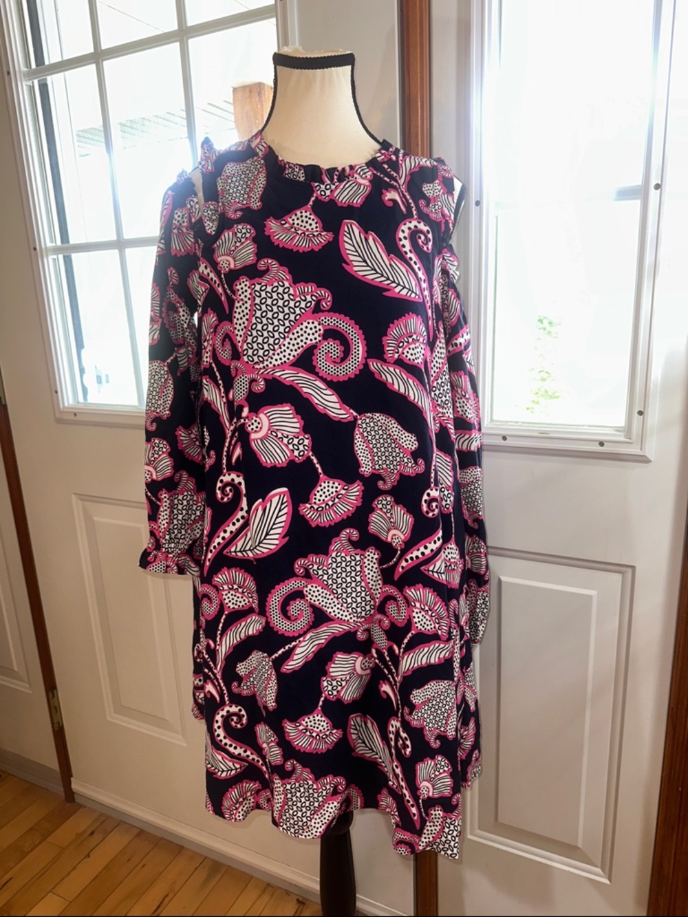 crown & ivy Navy Long- Drop- Sleeve Floral Shift Dress with Pink & White Pattern